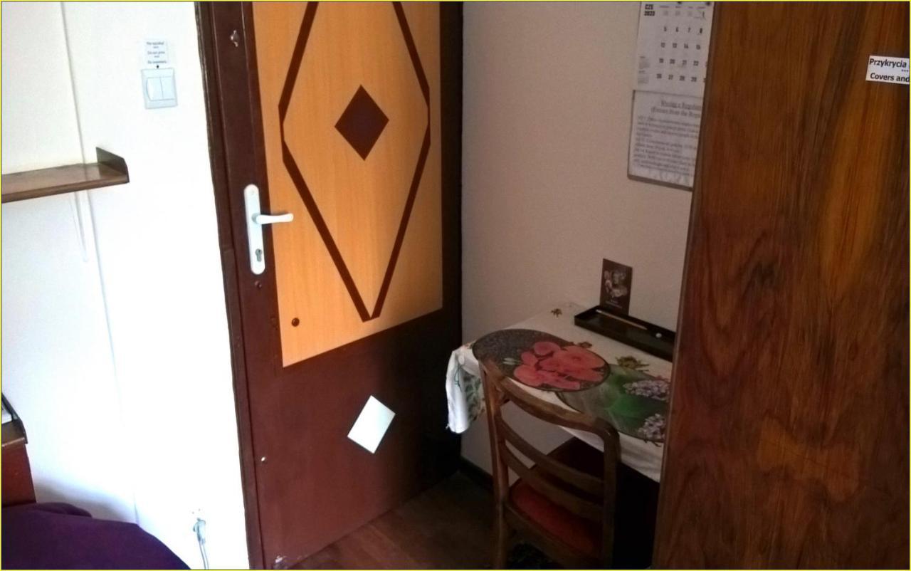Room For You ワルシャワ エクステリア 写真